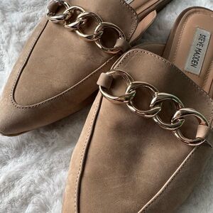Steve Madden Tan Suede Chain-Trim Mules